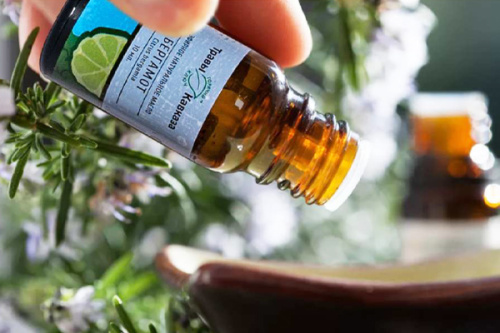 Стоп! Не капайте. Как правильно разводить эфирное масло